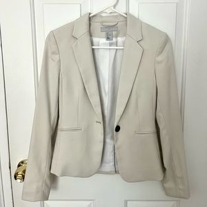 H&M Size 2 Fitted Cream Blazer